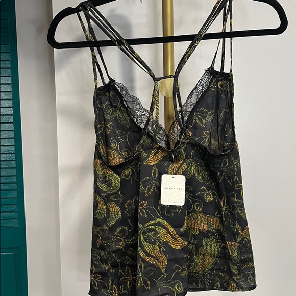 NWT Free People Off the Coast Cami Lace Black Strappy Relaxed Fit Elegant Tank - Picture 9 of 9